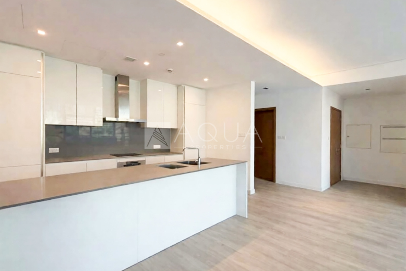 MODERN | LARGEST 1BR | UNFURNISHED | BOULEVARD VIEW