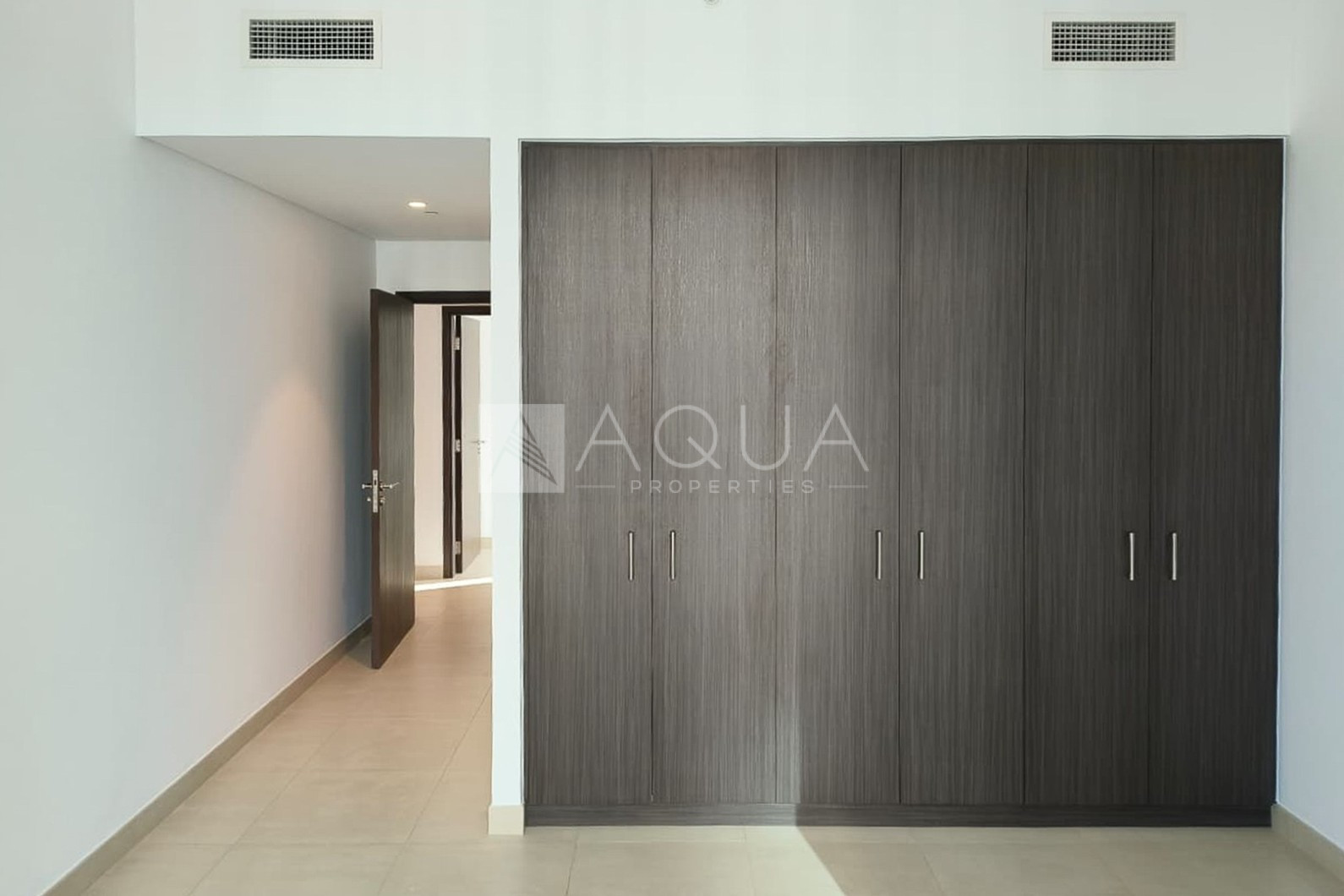 Unfurnished | Mid Floor | DIFC View | Chiller Free