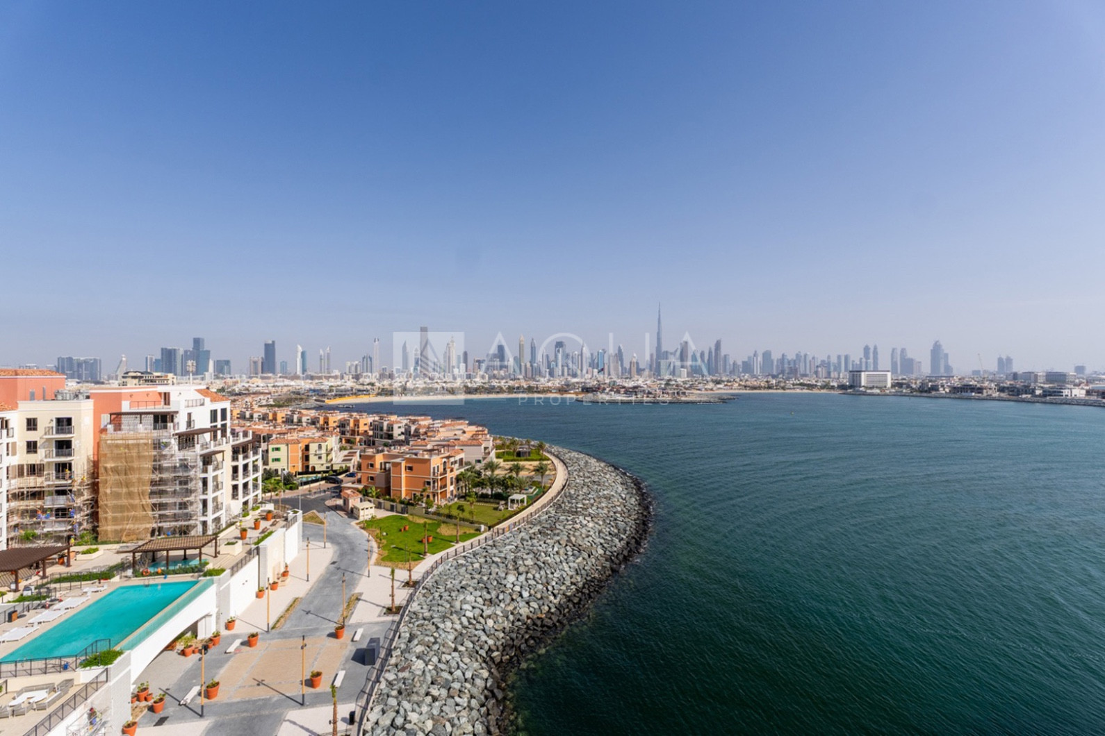 6 Month Tenancy | Stunning Skyline + Sea Views