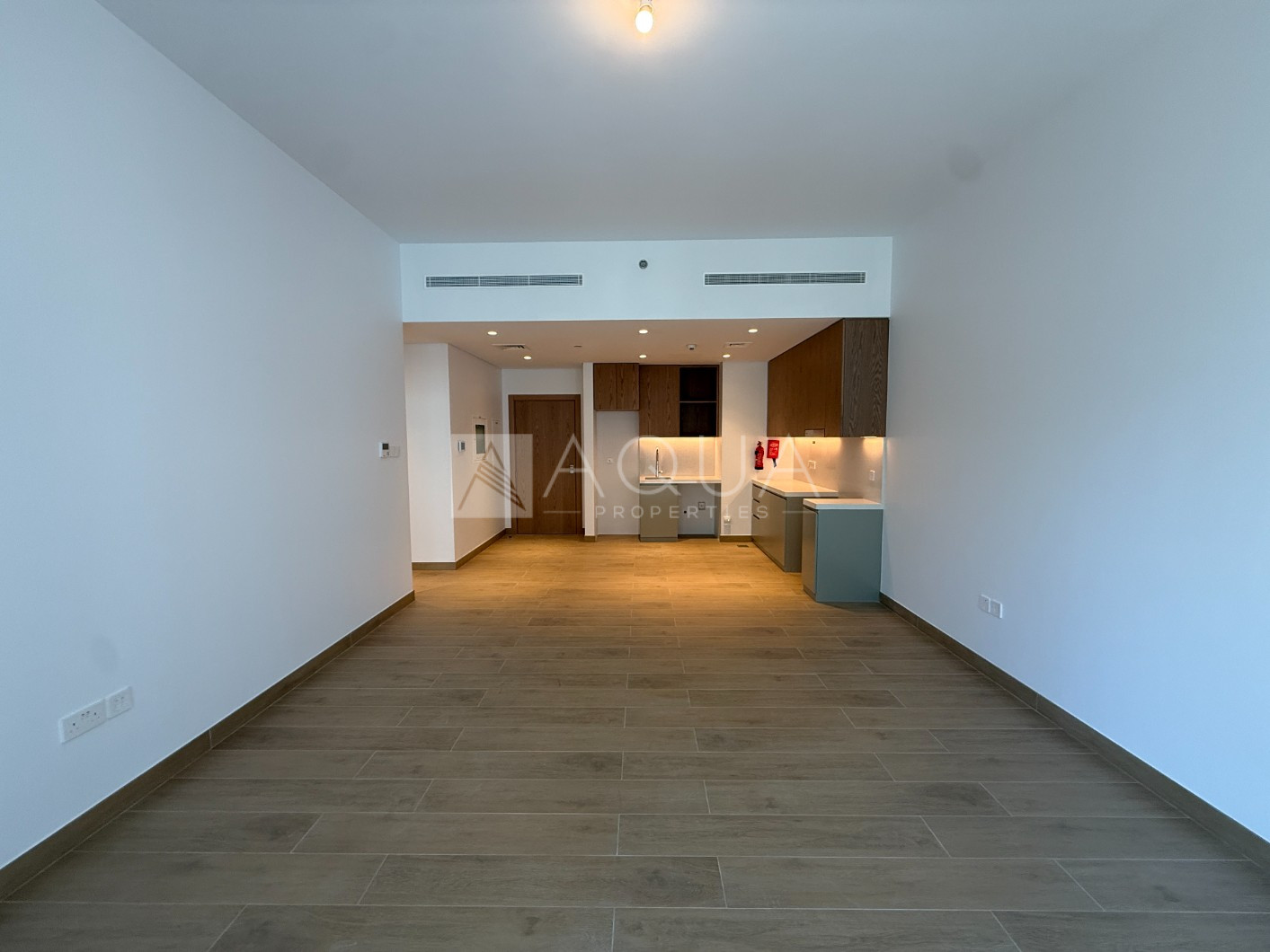 High Floor 1BR | Vacant | Marina Views