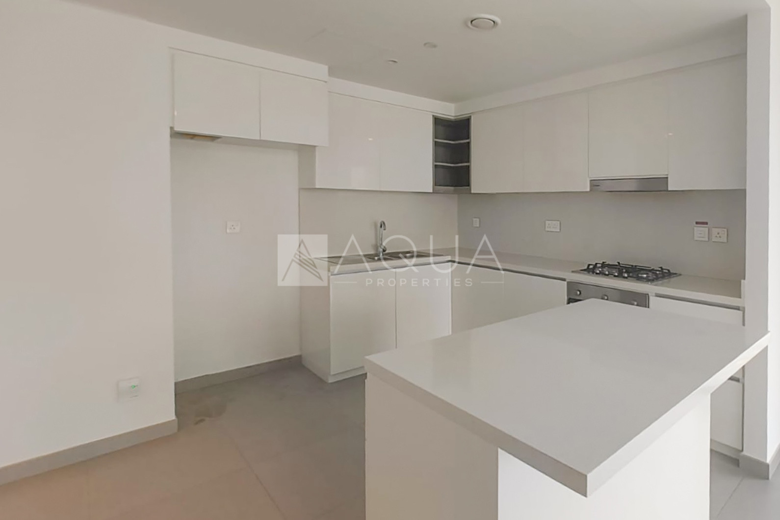 Fully Upgraded | Luxurious Unit | Vacant