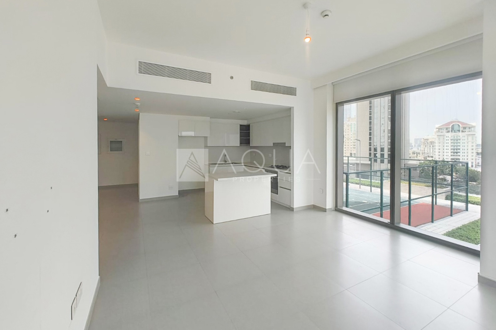 Fully Upgraded | Luxurious Unit | Vacant