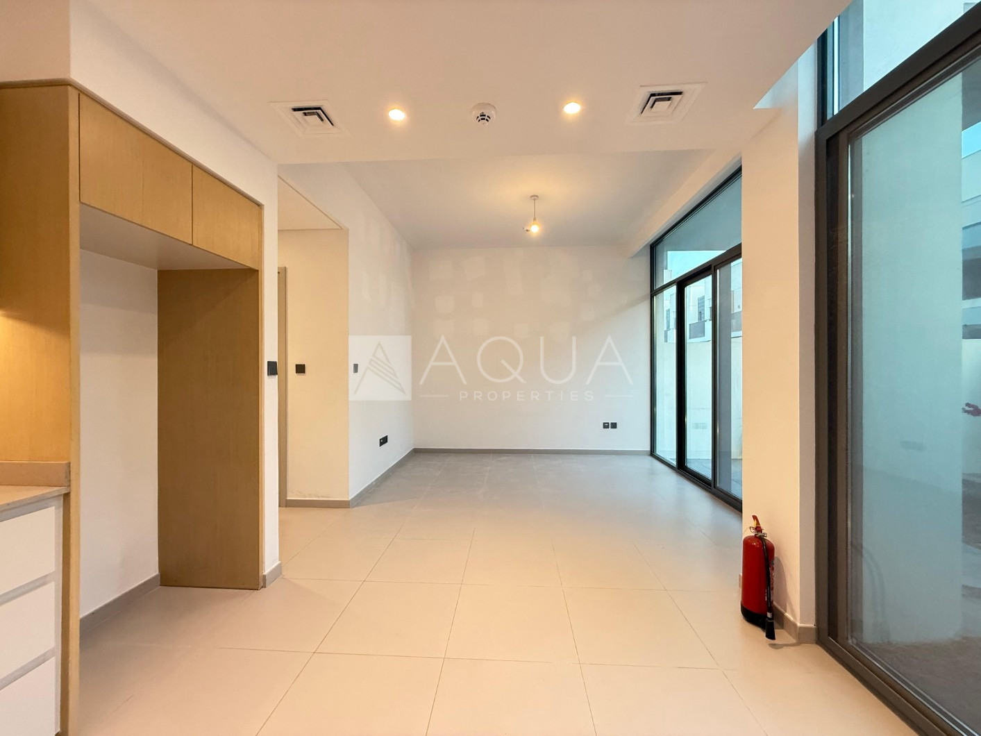 AVAILABLE SOON | SINGLE ROW | MODERN DESIGN