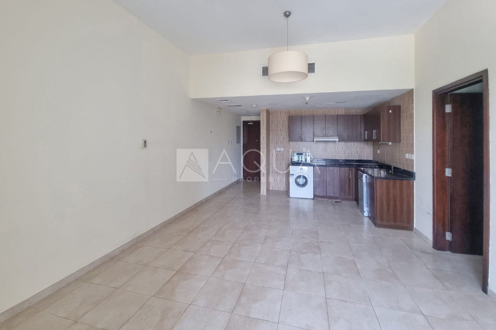 Unfurnished | 1 Bedroom Unit with Balcony 