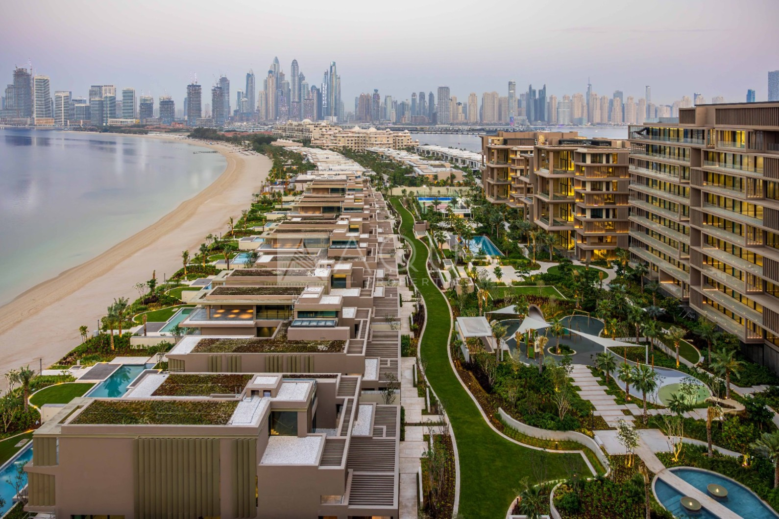 Exclusive | Top Floor Duplex | Palm Facing