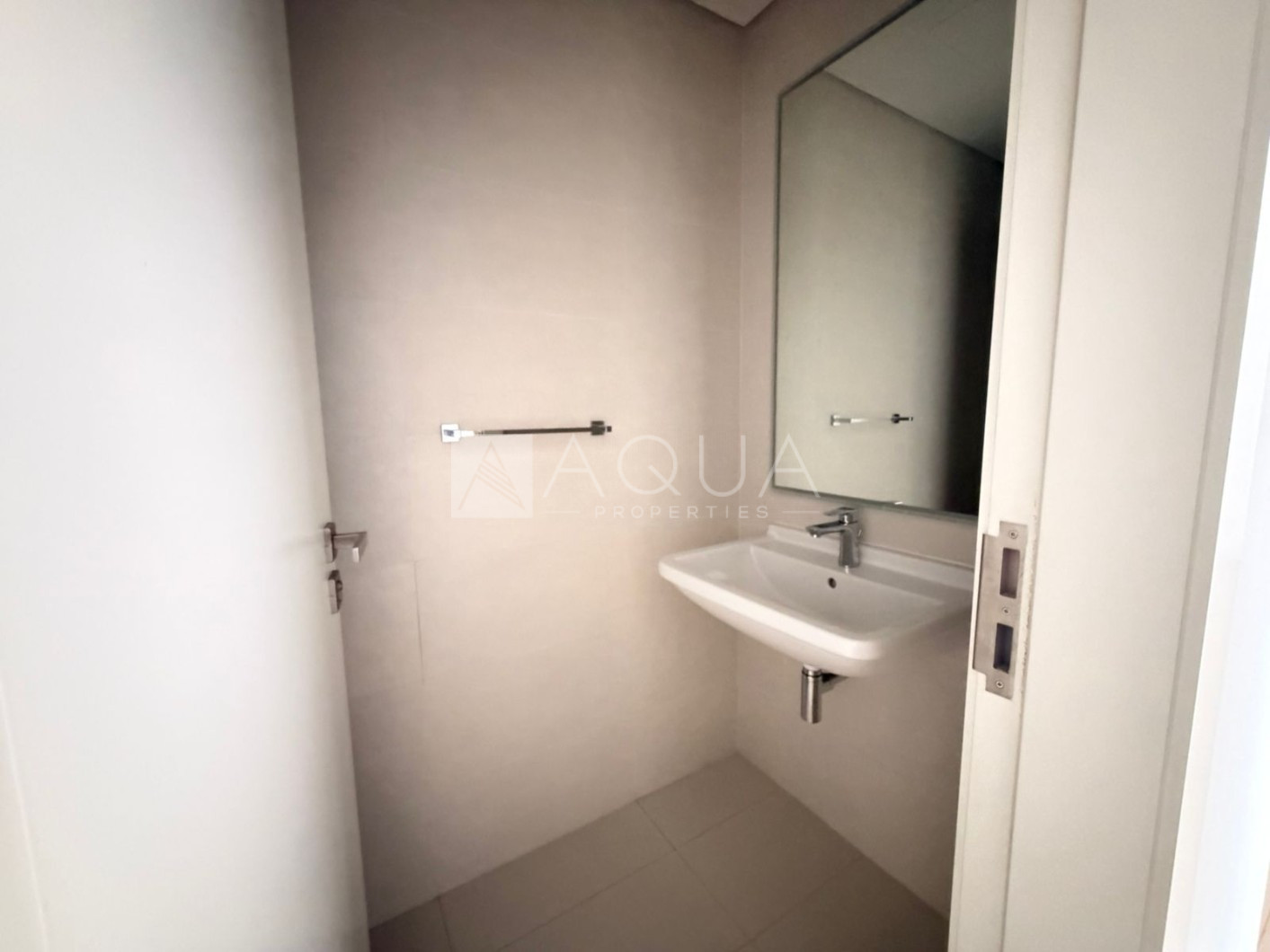 PREMIUM UNIT | VACANT | BEACH ACCESS
