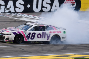 alex-bowman-800x480