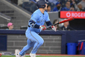 daulton-varsho-800x480