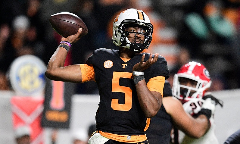 CFB DFS Breakdown: Week 12 - Saturday Late Slate