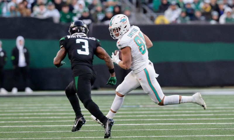 NFL DFS Expert Survey: Sunday Night Football - Bills vs. Dolphins