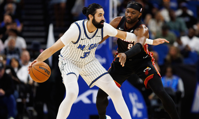 NBA Sleeper Fantasy Player Predictions for Tuesday (12/9)