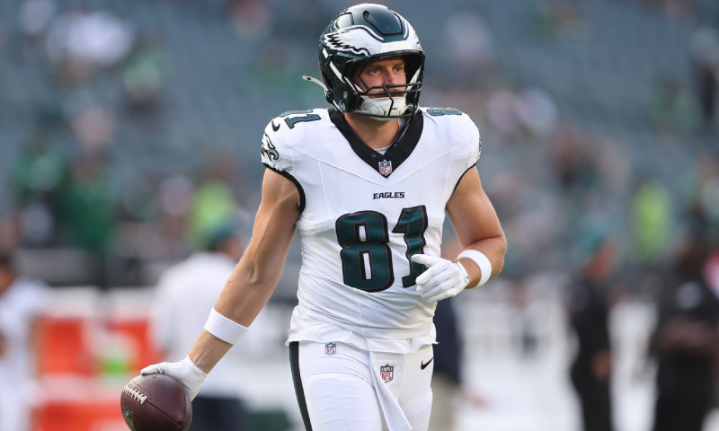 NFL PrizePicks Player Predictions for Eagles vs. Chargers MNF (12/8)