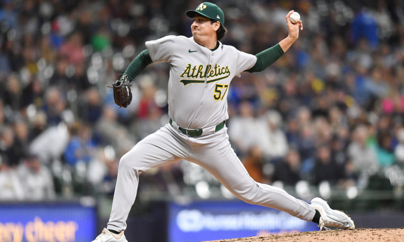 MLB Underdog Fantasy Player Predictions for Tuesday (4/29)