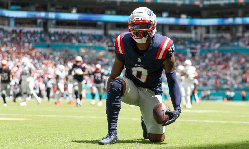 NFL Sleeper Fantasy Player Predictions for Patriots vs. Bills (10/5)