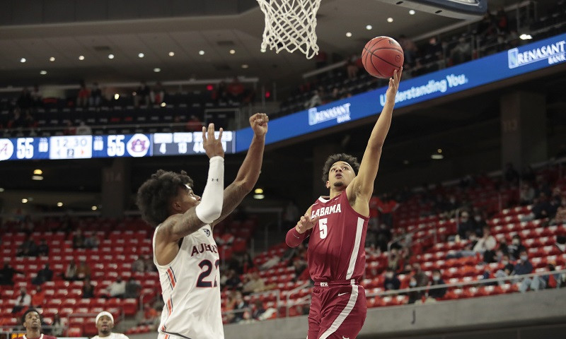 CBB DFS Slate Breakdown: Tuesday, January 25th