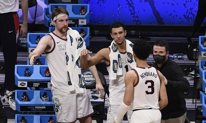 CBB DFS Slate Breakdown: Elite Eight, March 30th