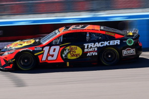 martin-truex-jr-800x480