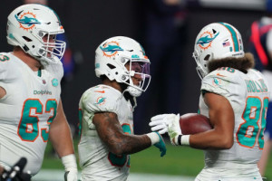 myles-gaskin-800x480