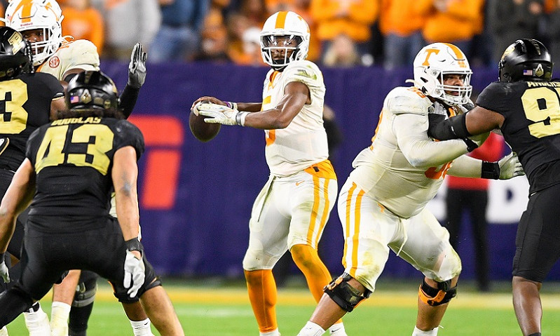 CFB DFS Picks - FanDuel & DraftKings Expert Survey: Week 1 - Thursday Slate