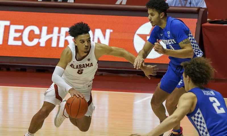 CBB DFS Slate Breakdown: Tuesday, February 1st