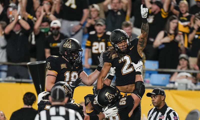 CFB DFS Showdown Analysis: Appalachian State at Louisiana