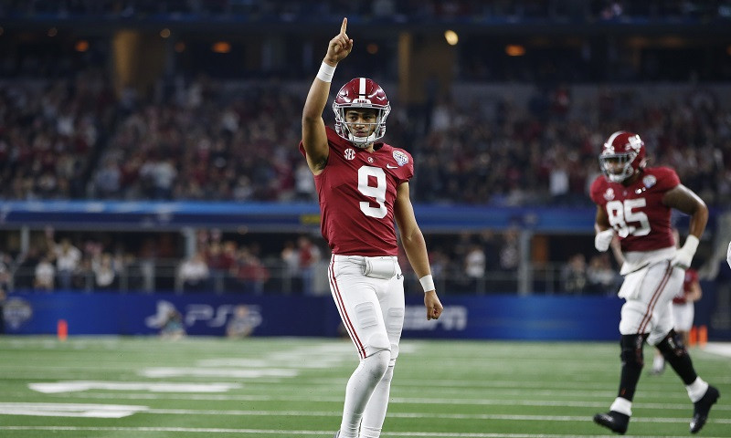 CFB DFS Projections & LineupHQ: National Championship