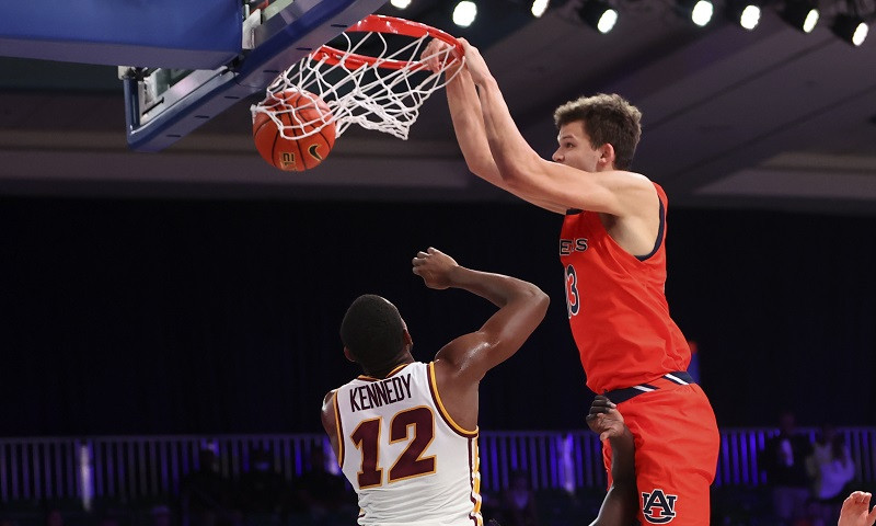 CBB DFS Slate Breakdown: Wednesday, December 22nd