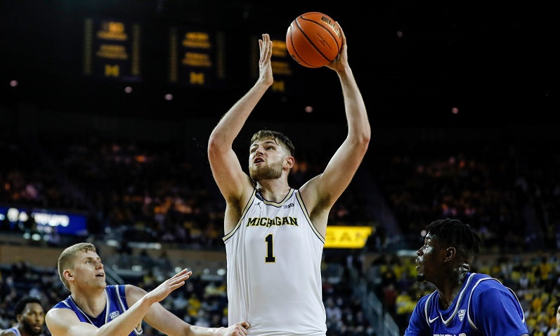 CBB DFS Slate Breakdown: Wednesday, December 1st