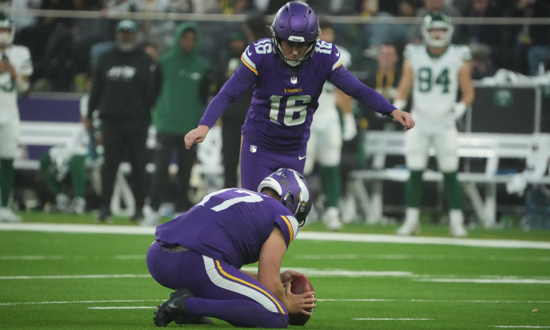 NFL Sleeper Fantasy Player Predictions for Vikings vs. Browns (10/5)