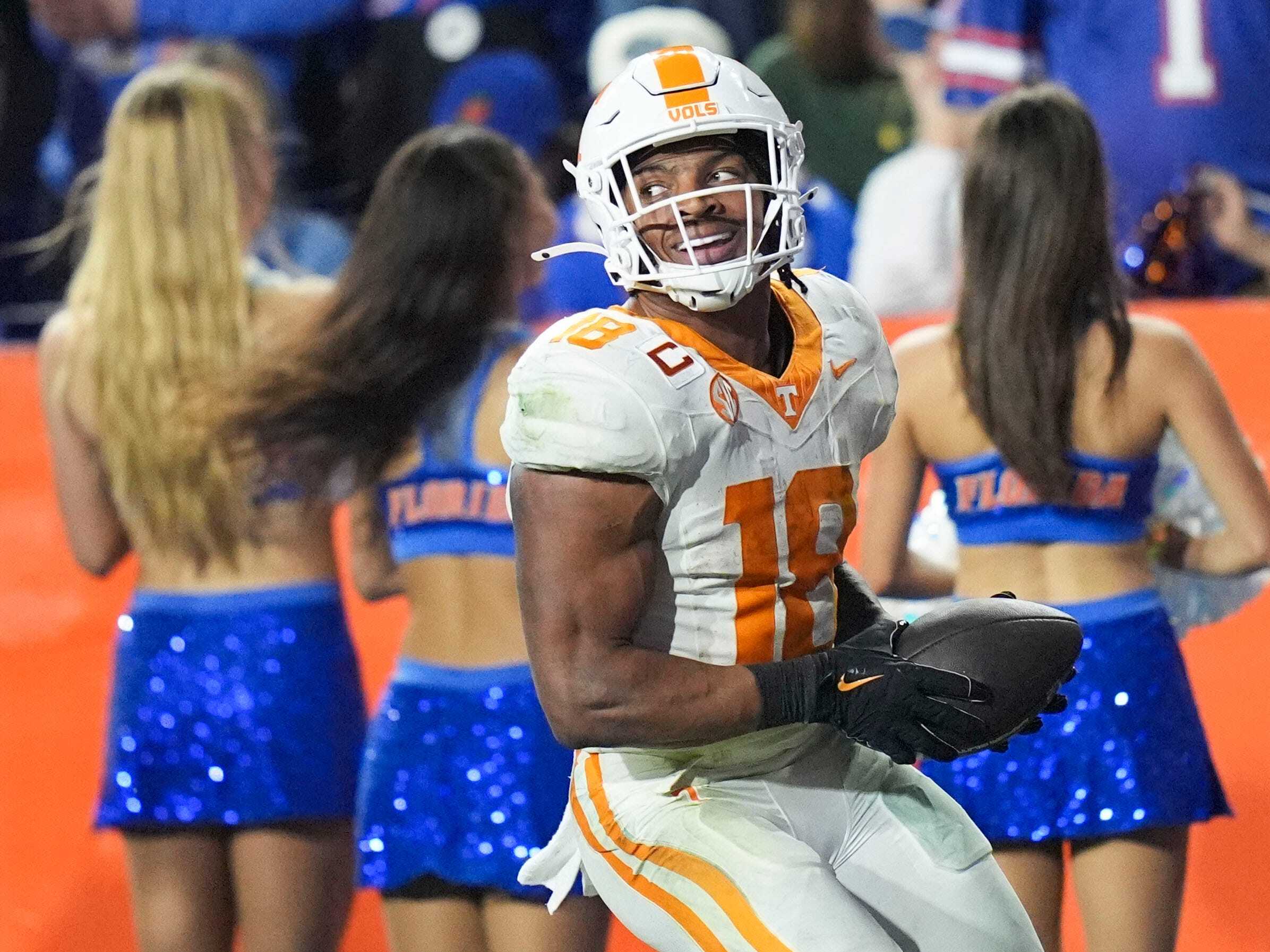 Tennessee running back DeSean Bishop Tennessee running back DeSean Bishop