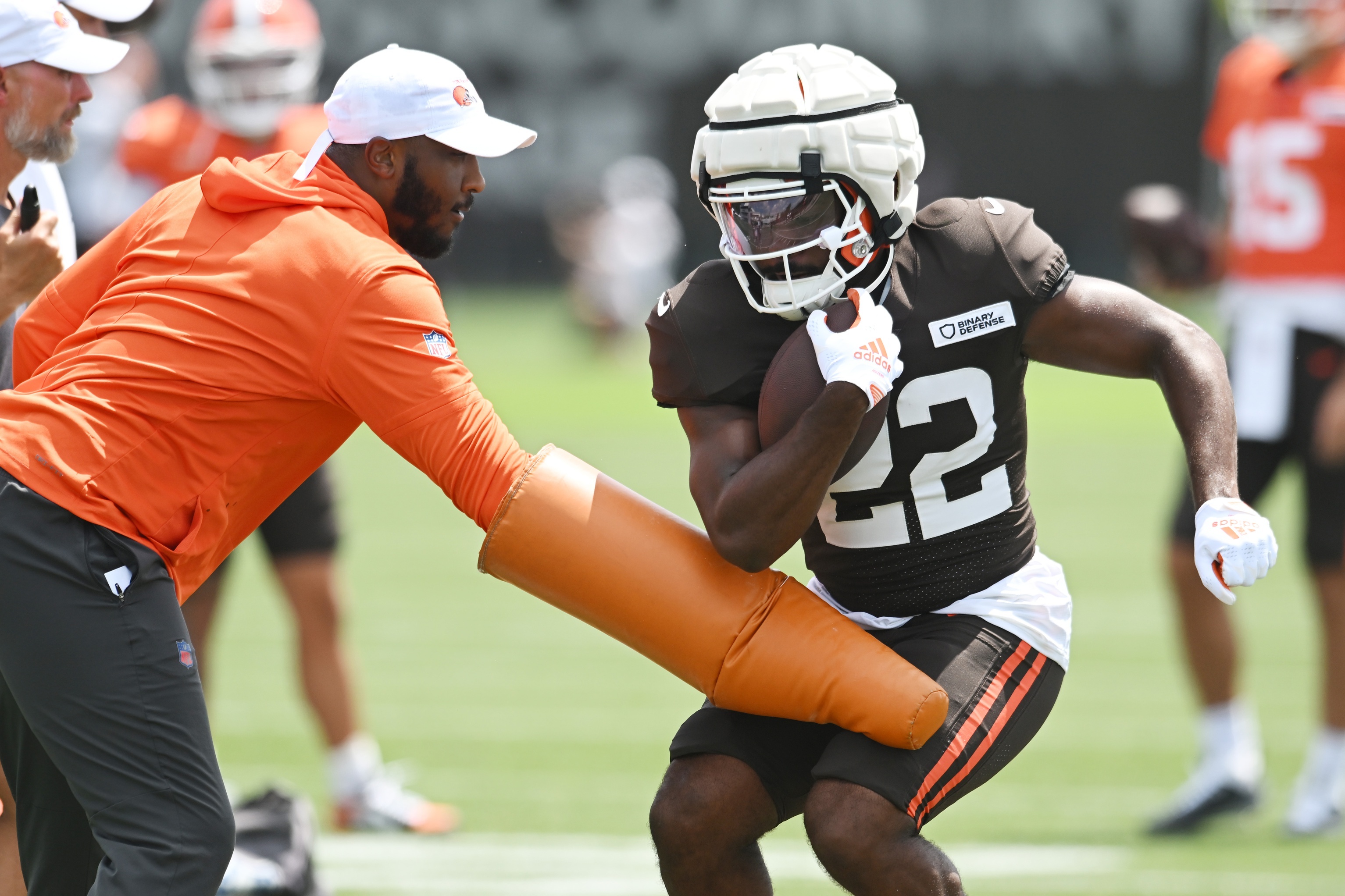Browns RB Sampson