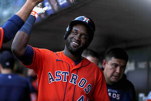 yordan-alvarez-800x480