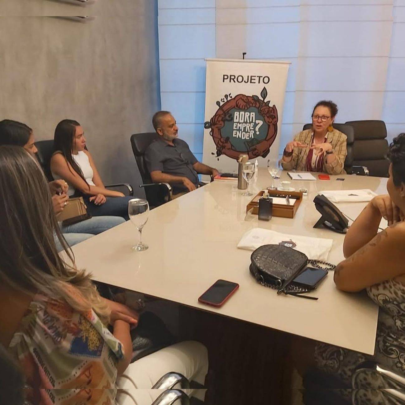Transforme vidas por meio da cultura e da educação!