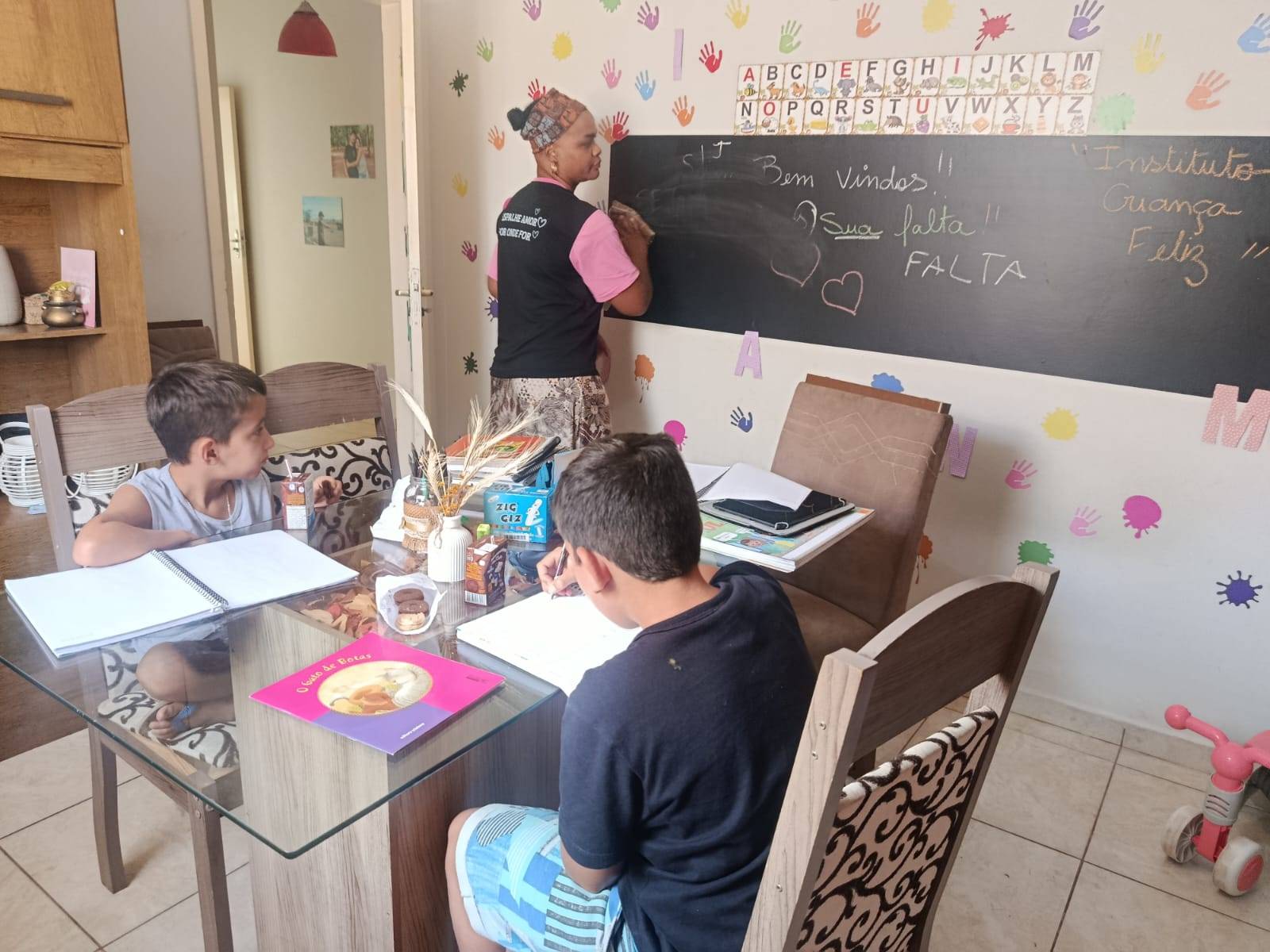 Instituto Criança Feliz: Transformando Vidas e Sonhos!