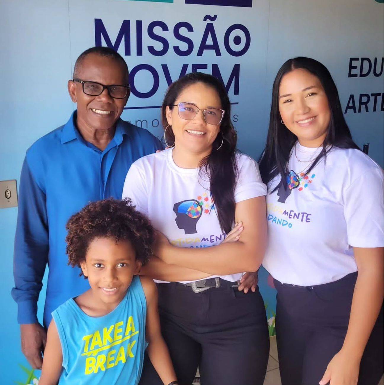 Ajude famílias a construírem um novo futuro!