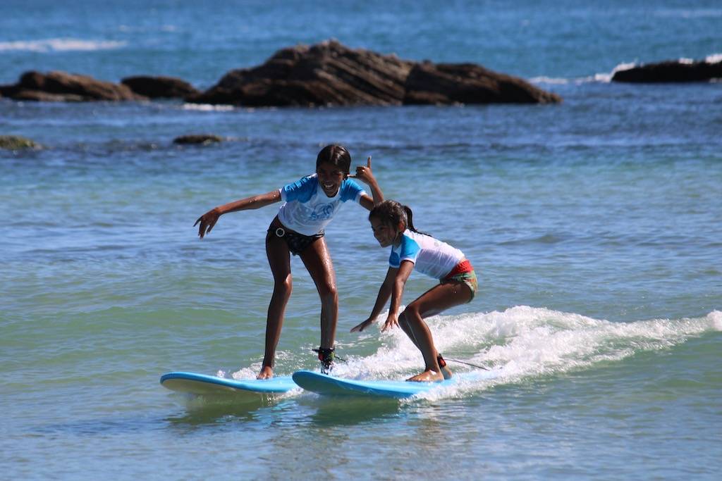 Ajude meninas a transformarem seu futuro!