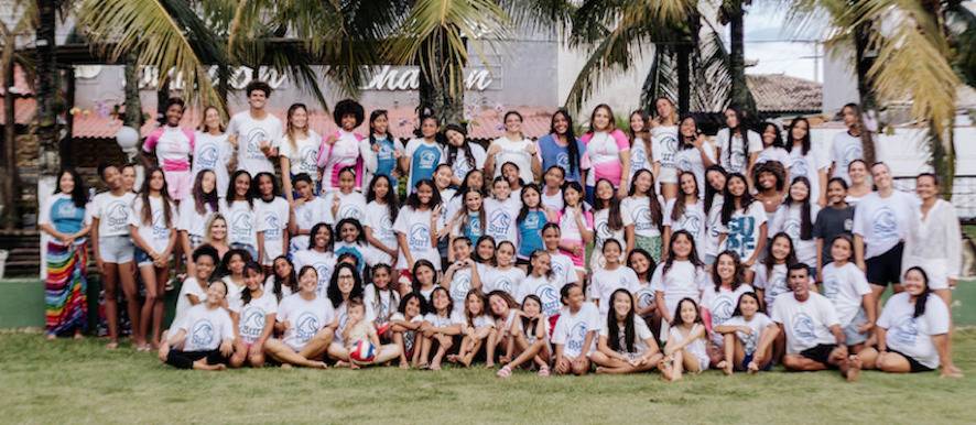Ajude meninas a transformarem seu futuro!