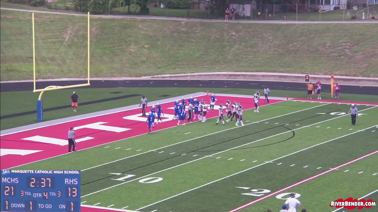 Red Bud Musketeers vs. Marquette Catholic Explorers Football Highlights