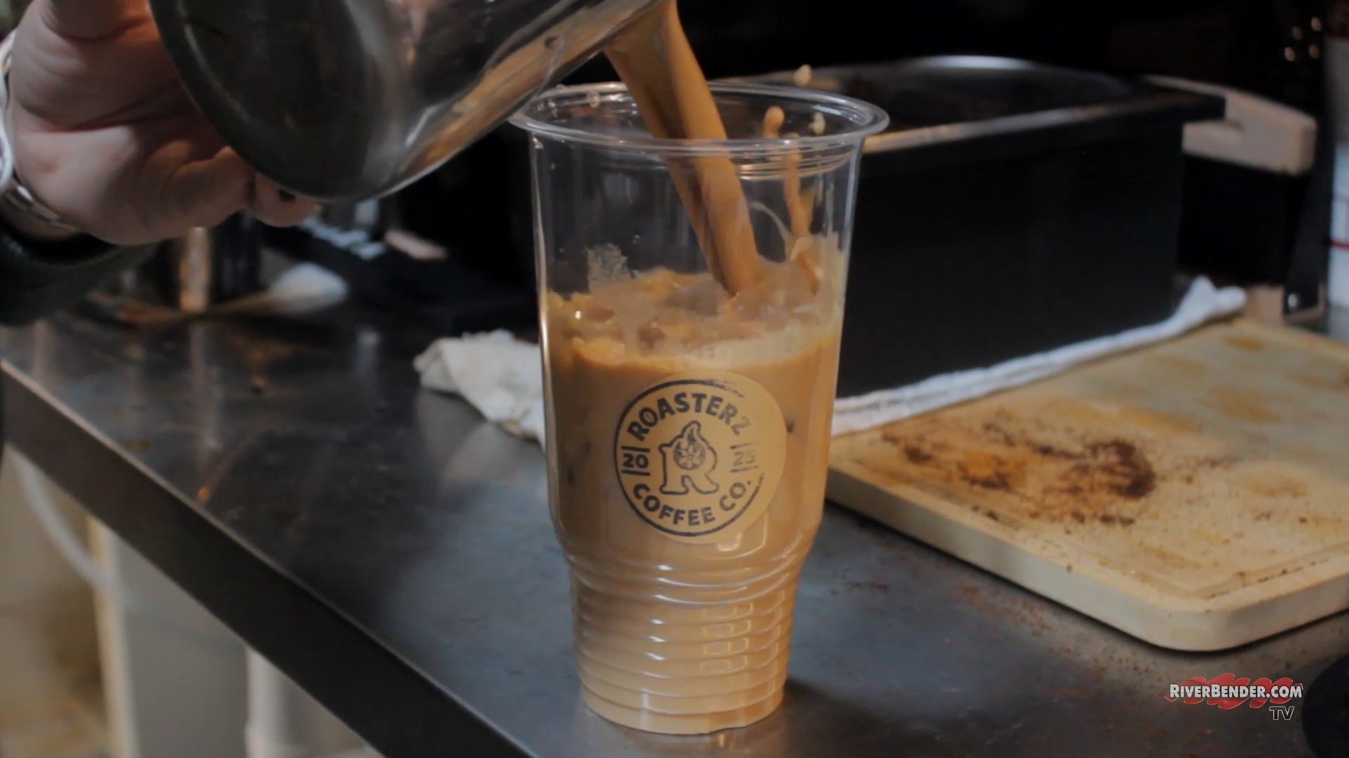 Roasterz Coffee Celebrates Ribbon Cutting Ceremony in Wood River