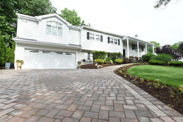 Best & Closest Home To Northern Trust 
