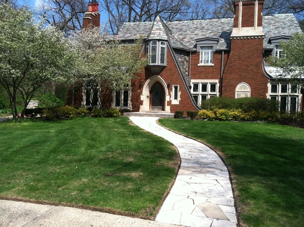 1 Mile from PGA Luxury & Perks! 