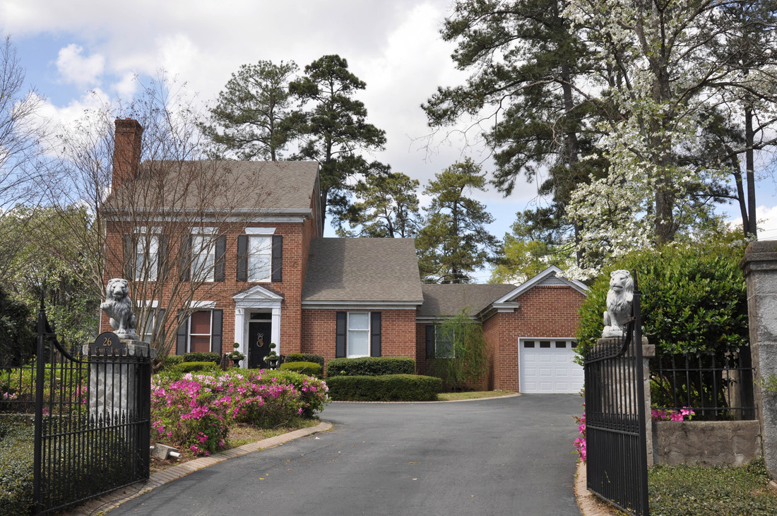 Rent Like A Champion Beautiful home in Conifer Place