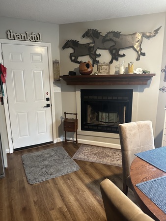 Secluded on an acre, 3 miles to Clemson