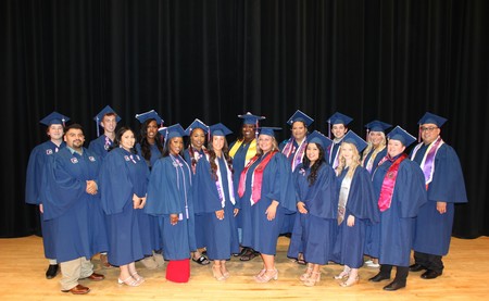 LCN_Grad_Group_May_2024_IMG_0321.JPG