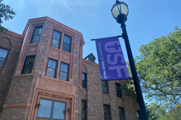 Representation of the achievement named 'University of Sioux Falls Fall 2024 Dean's List'.