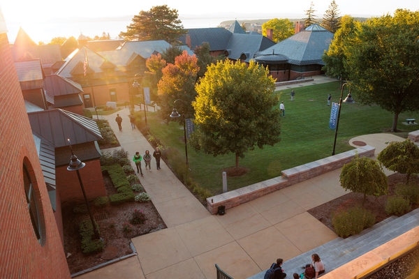 Representation of the achievement named 'Students Named to Fall 2025 Champlain College Online Trustees' List '.