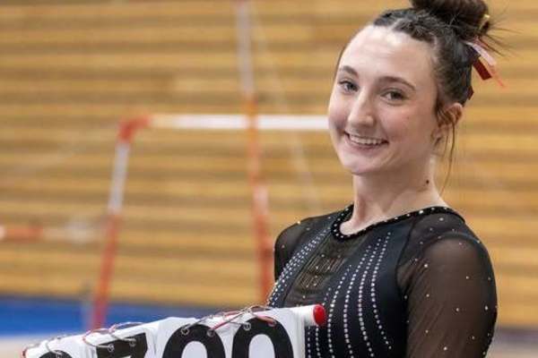 Representation of the achievement named 'Remmington Tallent Sets CLHS School Record on the Beam'.
