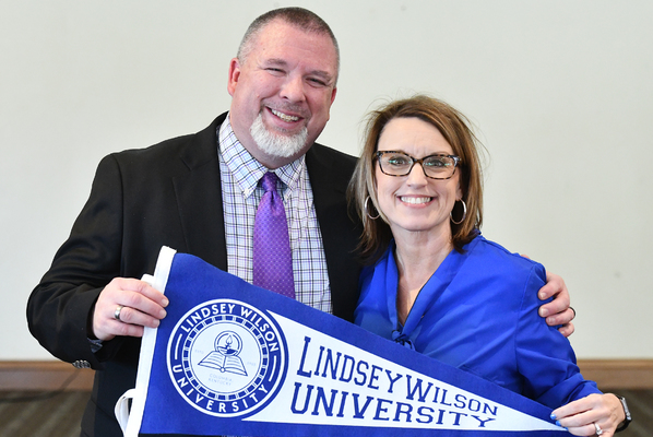 Lindsey Wilson University alumnus Scott Johnson ’02, 2025 Kentucky Elementary Teacher of the Year, was invited to speak to more than three dozen Lindsey Wilson education students on Thursday, March 26, in the Doug and Betty Jean Moseley Auditorium of the Norma and Glen Hodge Center for Discipleship by Lindsey Wilson education faculty member Lisa Newell-Hare.