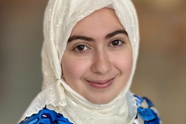 Representation of the achievement named 'MTSU 'Honors Spotlight' podcast explores student mental health research '.