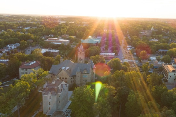 Representation of the achievement named 'Ohio Wesleyan Students Serve Others during Spring Break'.